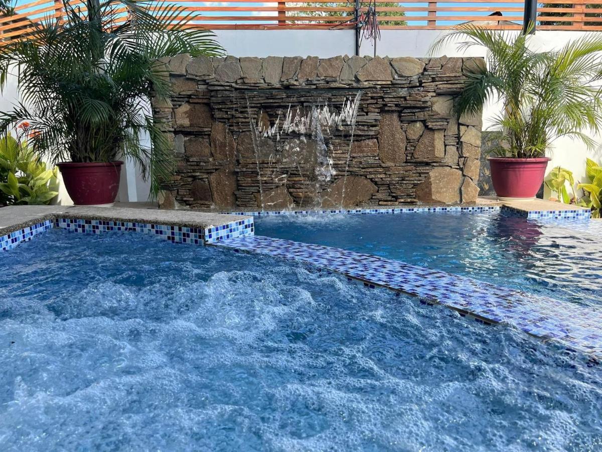 Casa Cecilia Hotel Bantay Екстер'єр фото